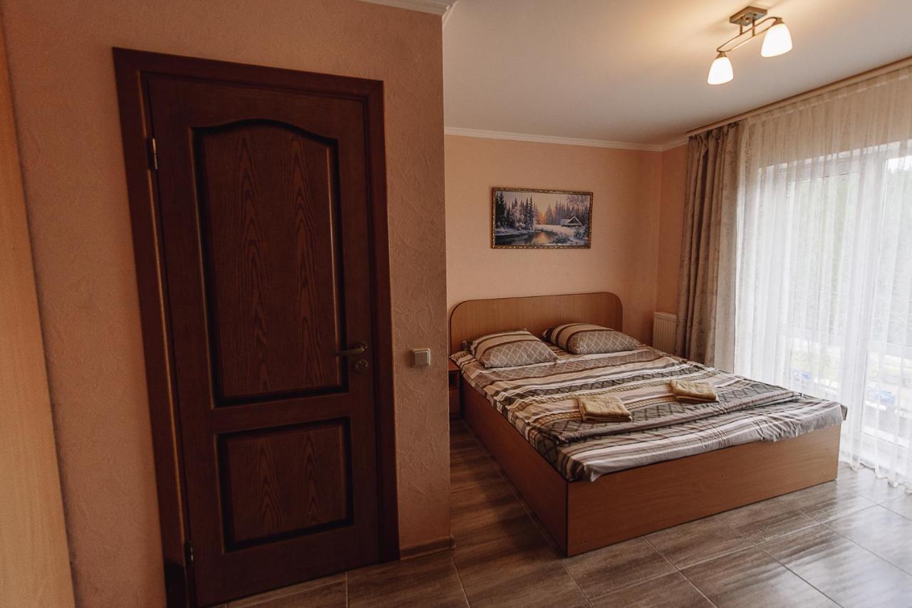 Toga Cottage Yablunytsya Exterior photo